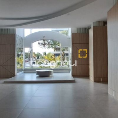 Apartamento com 83m², 2 quartos (sendo 2 suítes), 1 garagem, no bairro Jurerê Internacional em Florianópolis