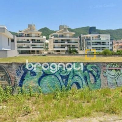 Terreno com 1440m², no bairro Açores em Florianópolis