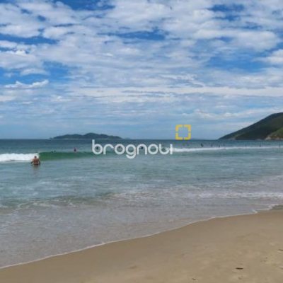 Terreno com 1440m², no bairro Açores em Florianópolis