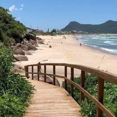 Terreno com 1440m², no bairro Açores em Florianópolis