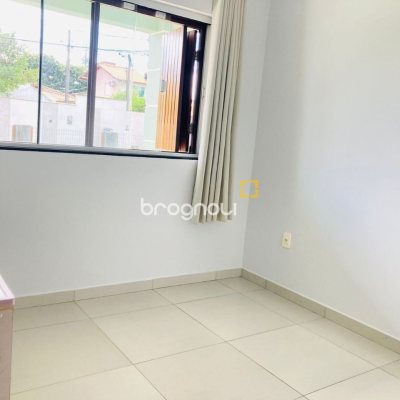 Casa com 130m², 3 quartos (sendo 1 suíte), 2 garagens, no bairro Campeche em Florianópolis