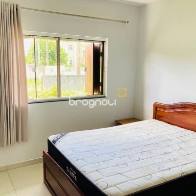 Casa com 130m², 3 quartos (sendo 1 suíte), 2 garagens, no bairro Campeche em Florianópolis