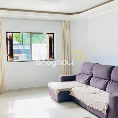 Casa com 130m², 3 quartos (sendo 1 suíte), 2 garagens, no bairro Campeche em Florianópolis