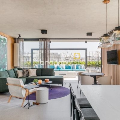Apartamento com 73m², 2 quartos (sendo 1 suíte), 1 garagem, no bairro Centro em Florianópolis