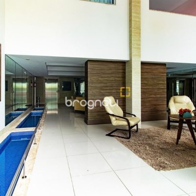 Apartamento com 85m², 3 quartos (sendo 1 suíte), 2 garagens, no bairro Estreito em Florianópolis