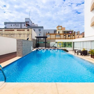 Apartamento com 85m², 3 quartos (sendo 1 suíte), 2 garagens, no bairro Estreito em Florianópolis