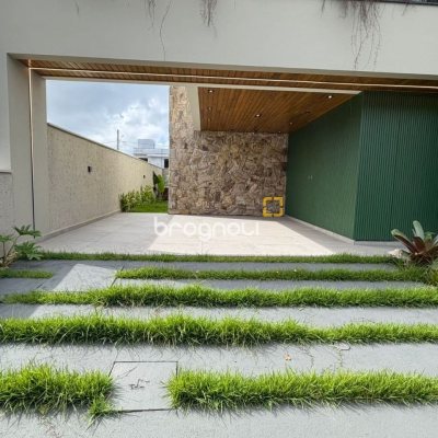 Casa com 165m², 3 quartos (sendo 1 suíte), 3 garagens, no bairro Forquilhas em São José
