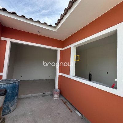 Casa com 50m², 2 quartos, 2 garagens, no bairro Forquilhas em São José