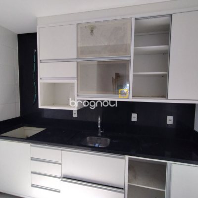 Apartamento com 58m², 2 quartos, 1 garagem, no bairro Serraria em São José