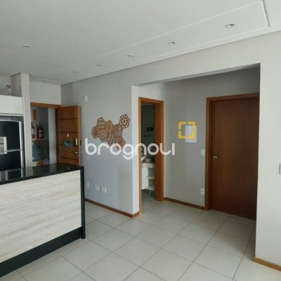 Cobertura com 157m², 2 quartos (sendo 1 suíte), 2 garagens, no bairro Campeche em Florianópolis