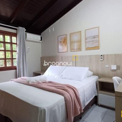 Casa de Condomínio com 73m², 2 quartos, 2 garagens, no bairro Lagoa da Conceição em Florianópolis