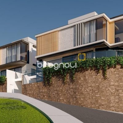 Casa com 196m², 3 quartos (sendo 1 suíte), 2 garagens, no bairro João Paulo em Florianópolis