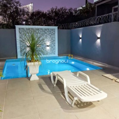 Casa com 115m², 3 quartos (sendo 2 suítes), 1 garagem, no bairro São João do Rio Vermelho em Florianópolis