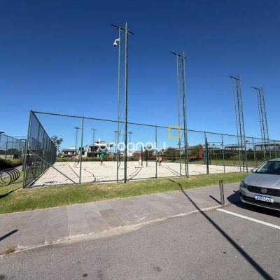 Casa de Condomínio com 470m², 4 quartos (sendo 4 suítes), 2 garagens, no bairro Pedra Branca em Palhoça