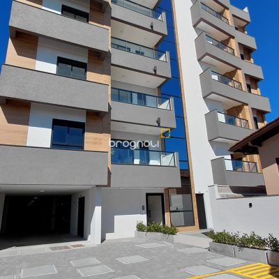 Apartamento com 65m², 2 quartos (sendo 1 suíte), 1 garagem, no bairro Ingleses em Florianópolis