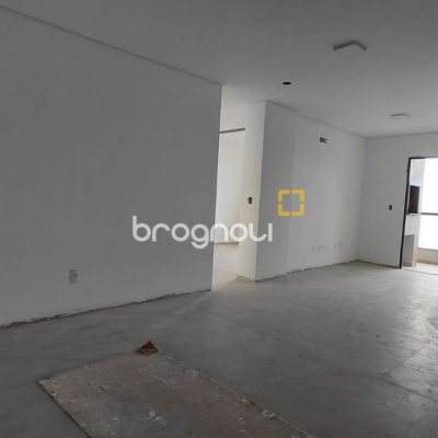 Apartamento com 65m², 2 quartos (sendo 1 suíte), 1 garagem, no bairro Ingleses em Florianópolis