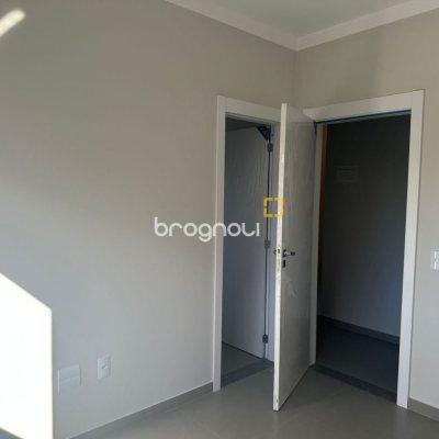 Casa com 86m², 2 quartos (sendo 2 suítes), 1 garagem, no bairro Ingleses em Florianópolis