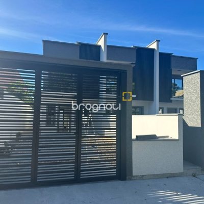 Casa com 86m², 2 quartos (sendo 2 suítes), 1 garagem, no bairro Ingleses em Florianópolis