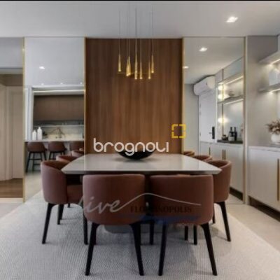 Apartamento com 124m², 3 quartos (sendo 3 suítes), 2 garagens, no bairro Jurerê Internacional em Florianópolis