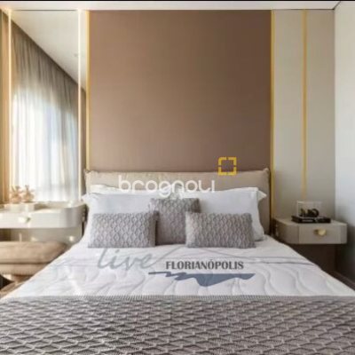 Apartamento com 124m², 3 quartos (sendo 3 suítes), 2 garagens, no bairro Jurerê Internacional em Florianópolis