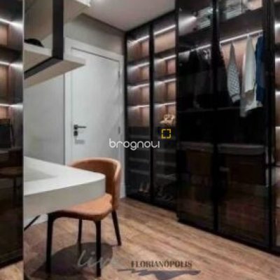Apartamento com 124m², 3 quartos (sendo 3 suítes), 2 garagens, no bairro Jurerê Internacional em Florianópolis