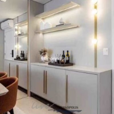 Apartamento com 124m², 3 quartos (sendo 3 suítes), 2 garagens, no bairro Jurerê Internacional em Florianópolis