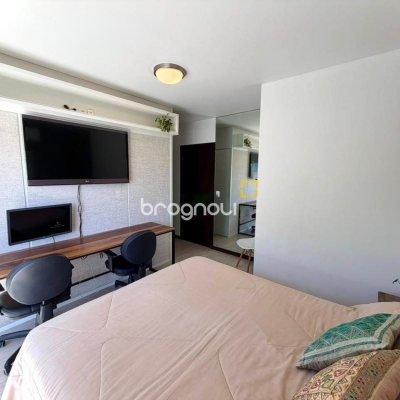 Casa com 145m², 3 quartos (sendo 3 suítes), 2 garagens, no bairro Campeche em Florianópolis