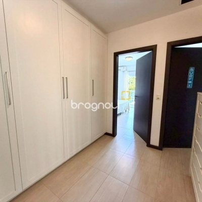 Casa com 145m², 3 quartos (sendo 3 suítes), 2 garagens, no bairro Campeche em Florianópolis