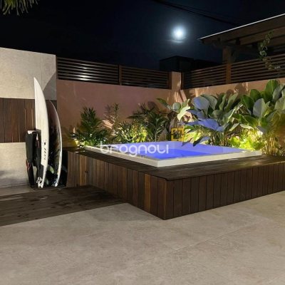 Casa com 145m², 3 quartos (sendo 3 suítes), 2 garagens, no bairro Campeche em Florianópolis