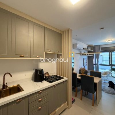 Studio com 35m², 1 quarto, 1 garagem, no bairro Estreito em Florianópolis