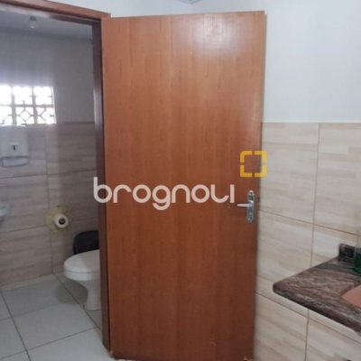 Casa Comercial com 128m², no bairro Vargem Grande em Florianópolis