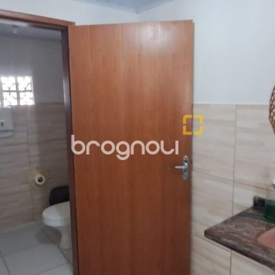 Casa Comercial com 128m², no bairro Vargem Grande em Florianópolis