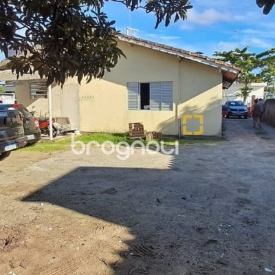 Casa Comercial com 128m², no bairro Vargem Grande em Florianópolis
