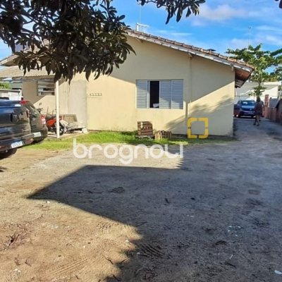 Casa Comercial com 128m², no bairro Vargem Grande em Florianópolis