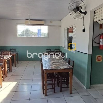 Casa Comercial com 128m², no bairro Vargem Grande em Florianópolis