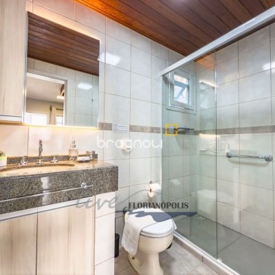 Apartamento com 68m², 2 quartos, no bairro Cachoeira do Bom Jesus em Florianópolis