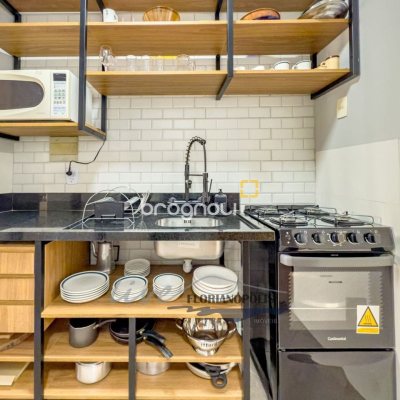 Apartamento com 68m², 2 quartos, no bairro Cachoeira do Bom Jesus em Florianópolis