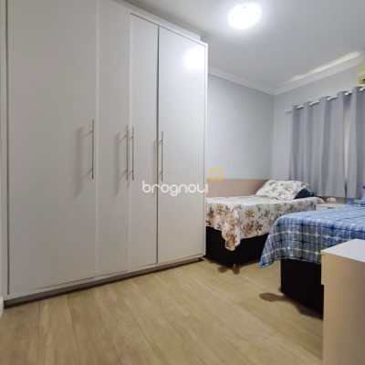 Apartamento com 58m², 2 quartos (sendo 1 suíte), 1 garagem, no bairro Ingleses em Florianópolis
