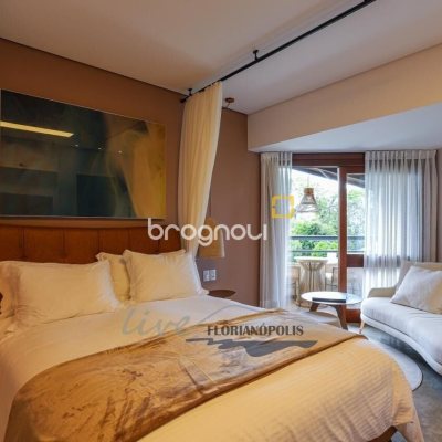 Casa com 1000m², 6 quartos (sendo 6 suítes), no bairro Ratones em Florianópolis