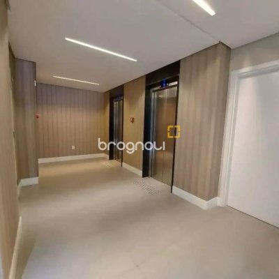 Sala com 26m², 1 garagem, no bairro Itacorubi em Florianópolis