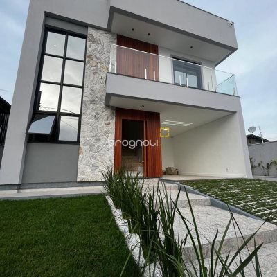 Casa com 153m², 3 quartos (sendo 1 suíte), 2 garagens, no bairro Pinheira em Palhoça