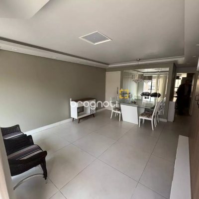 Apartamento com 128m², 3 quartos (sendo 3 suítes), 2 garagens, no bairro Centro em Florianópolis