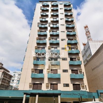 Apartamento com 128m², 3 quartos (sendo 3 suítes), 2 garagens, no bairro Centro em Florianópolis
