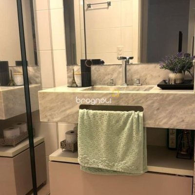 Apartamento com 110m², 3 quartos (sendo 1 suíte), 2 garagens, no bairro Agronômica em Florianópolis