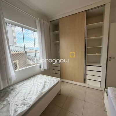Casa com 292m², 3 quartos (sendo 1 suíte), 3 garagens, no bairro Pedra Branca em Palhoça