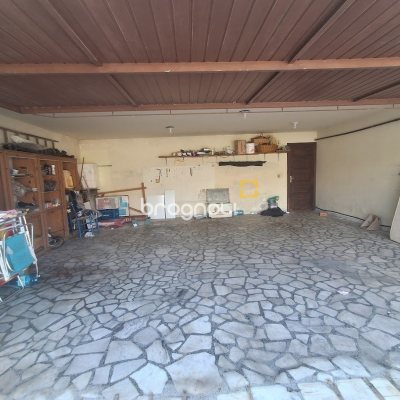 Casa com 263m², 5 quartos (sendo 3 suítes), 3 garagens, no bairro Itaguaçu em Florianópolis
