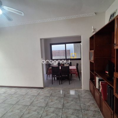 Casa com 263m², 5 quartos (sendo 3 suítes), 3 garagens, no bairro Itaguaçu em Florianópolis