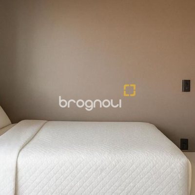 Casa com 173m², 3 quartos (sendo 3 suítes), 3 garagens, no bairro Campeche em Florianópolis