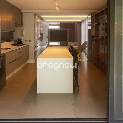 Casa com 173m², 3 quartos (sendo 3 suítes), 3 garagens, no bairro Campeche em Florianópolis