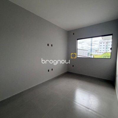 Casa com 50m², 2 quartos, 1 garagem, no bairro Nova Palhoça em Palhoça